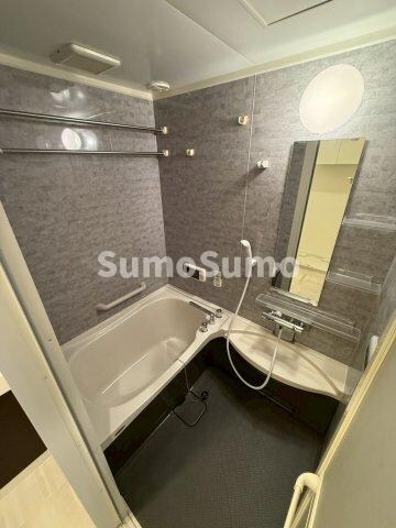 物件内観写真8　(落ち着いた空間のお風呂です)