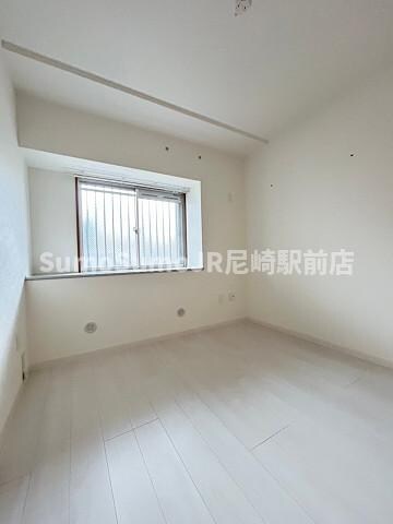 物件内観写真12　(居間です)