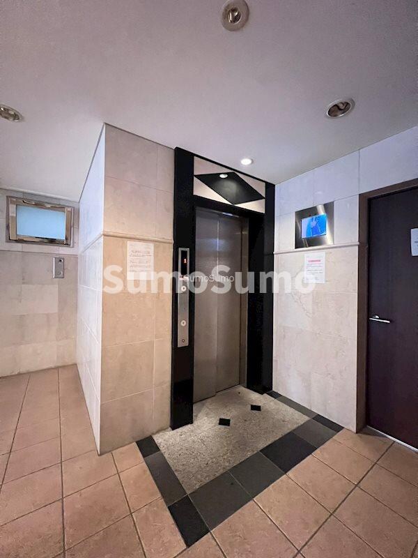 物件外観写真4　(落ち着いた雰囲気の外観です)