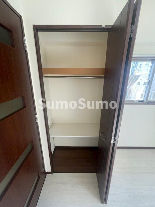 物件内観写真15　(収納豊富です)