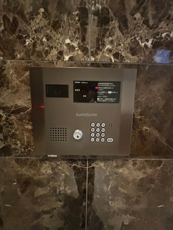 セキュリティ(落ち着いた雰囲気の外観です)