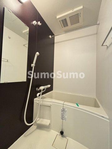 物件内観写真8　(日々の疲れを癒すお風呂付です)