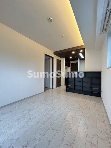 物件内観写真5　(ゆったり過ごせるリビングです)