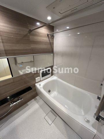 物件内観写真8　(コンパクトで使いやすいお風呂です)