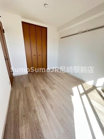 物件内観写真15　(ゆったりした洋室です)