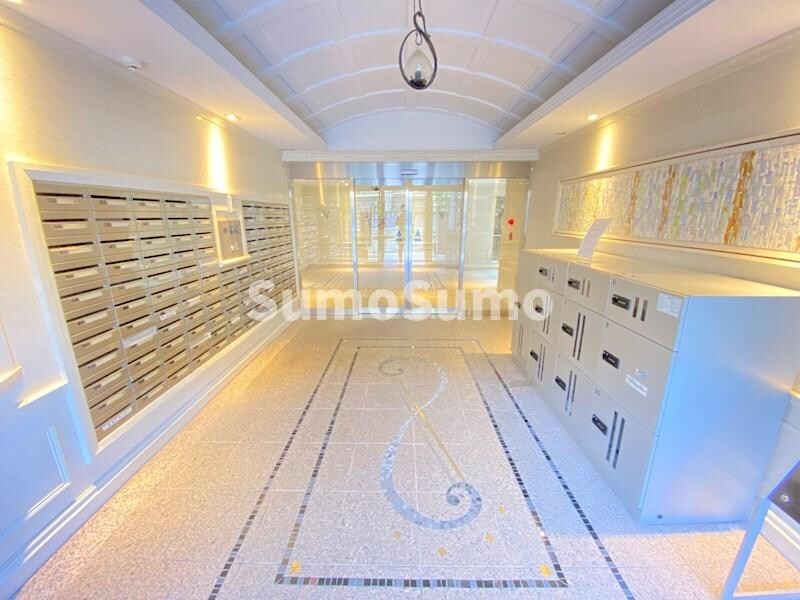 物件外観写真3　(建物の内部です)