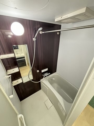 物件内観写真6　(ゆったり過ごせるお風呂です)