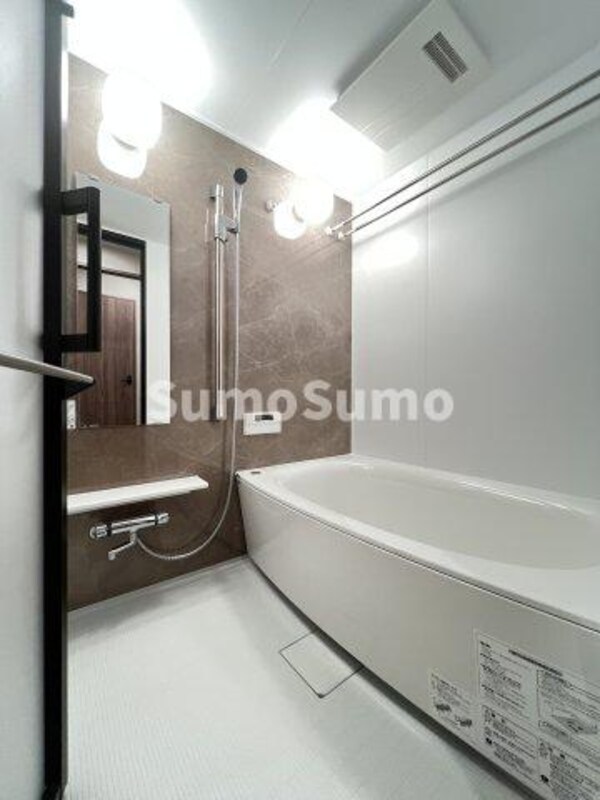 浴室(日々の疲れを癒すお風呂付です)