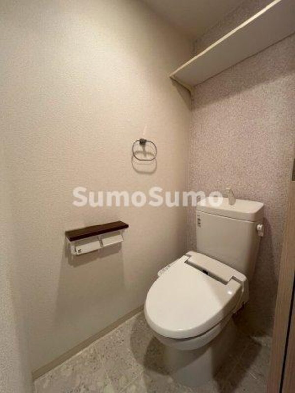 トイレ(コンパクトで使いやすいトイレです)