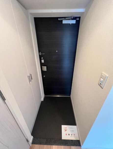 物件内観写真5　(きれいな玄関です)