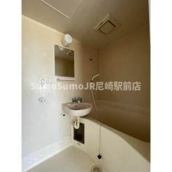 浴室(きれいなお風呂です)