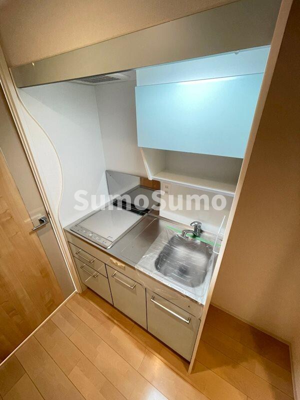 物件内観写真6　(コンパクトなキッチンで掃除もラクラク)