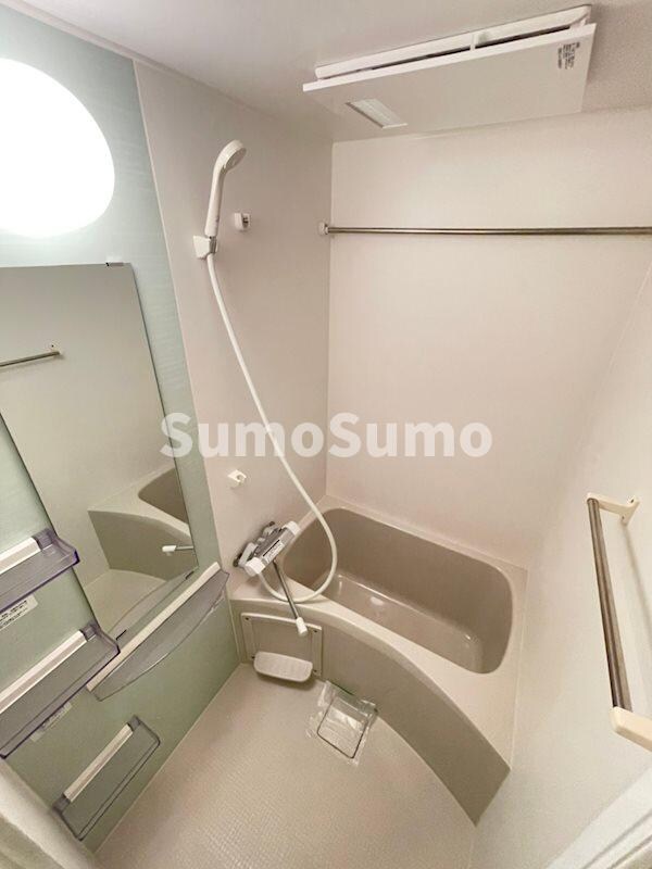 物件内観写真8　(きれいなお風呂です)