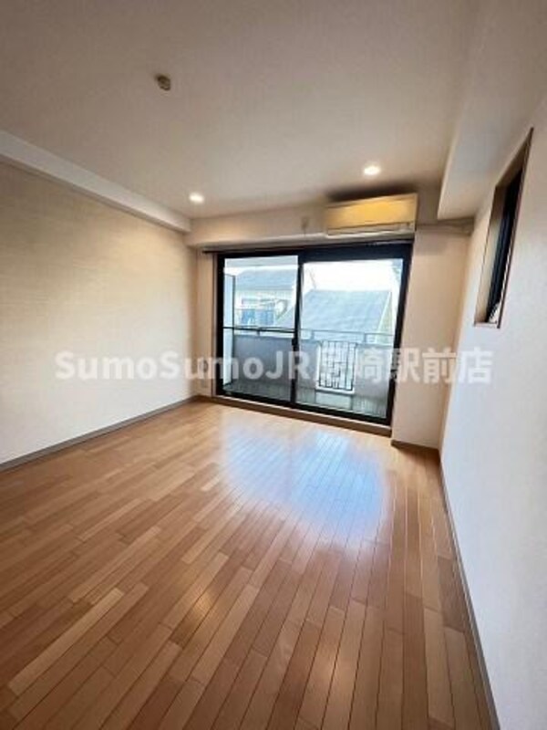 居室(ゆったり過ごせるリビングです)