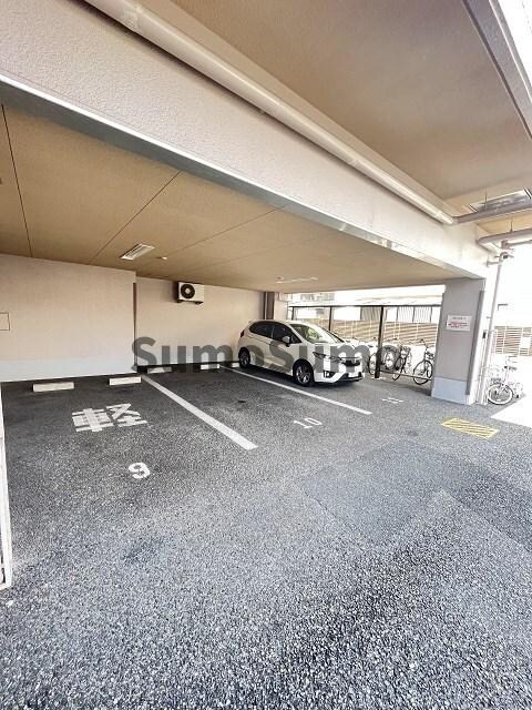 物件外観写真3　(落ち着いた雰囲気の外観です)