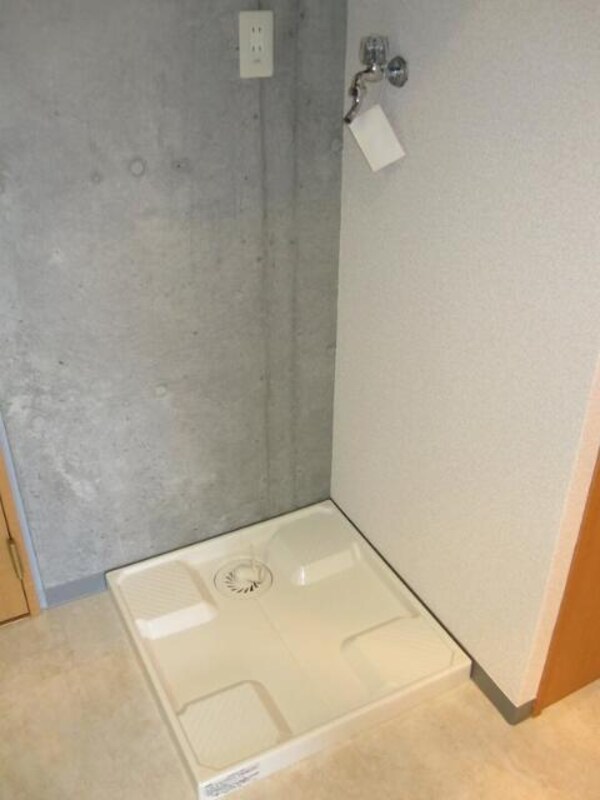 建物設備(洗濯機置場 )