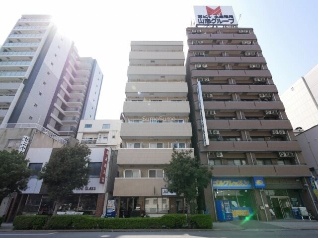 物件外観写真1　(外観もきれいです)