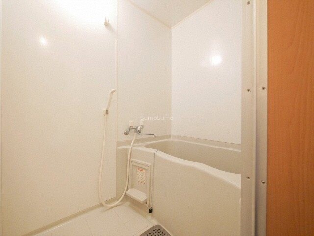 物件内観写真6　(日々の暮らしに欠かせないお風呂です)