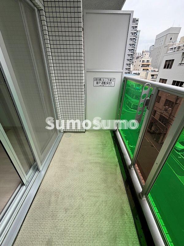 物件内観写真9　(バルコニーからの眺めを楽しみながら食事をしませんか)