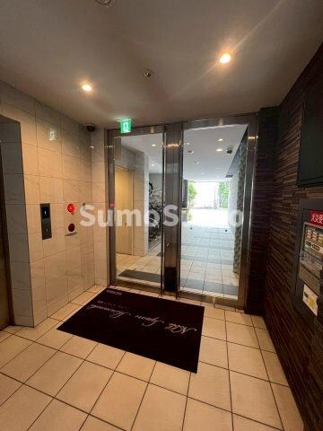 物件外観写真3　(建物の内部です)