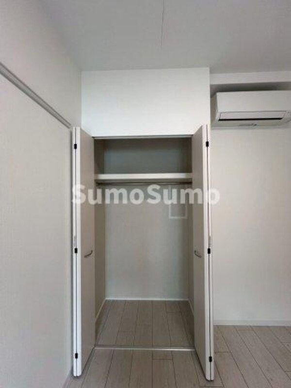 収納(小物を収納するのに便利です)