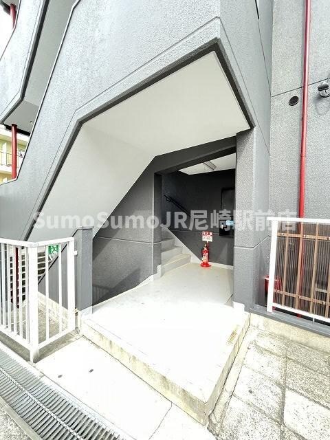 物件外観写真2　(物件の外観です)