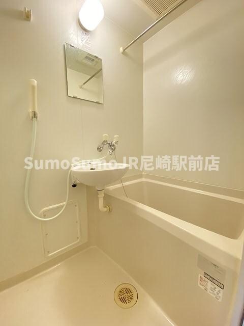 物件内観写真10　(お風呂で日々の疲れを落としましょう)