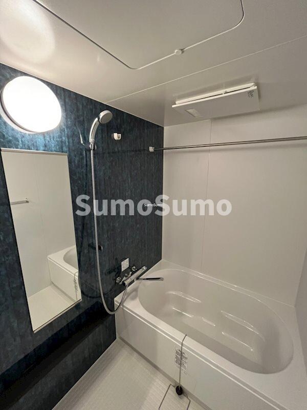 物件内観写真11　(日々の疲れを癒すお風呂付です)