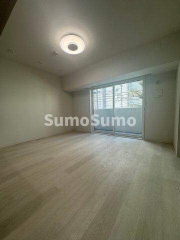 物件内観写真3　(ゆったり過ごせるリビングです)