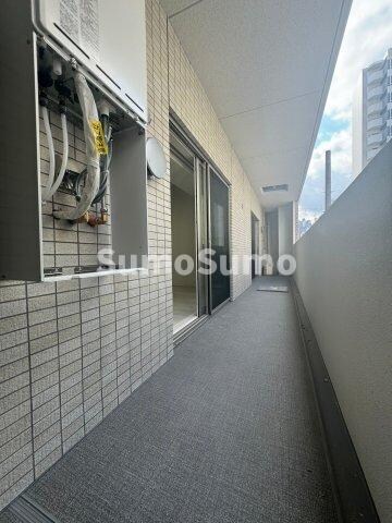 物件内観写真7　(外からの目が気にならないバルコニーで洗濯物が干せます)