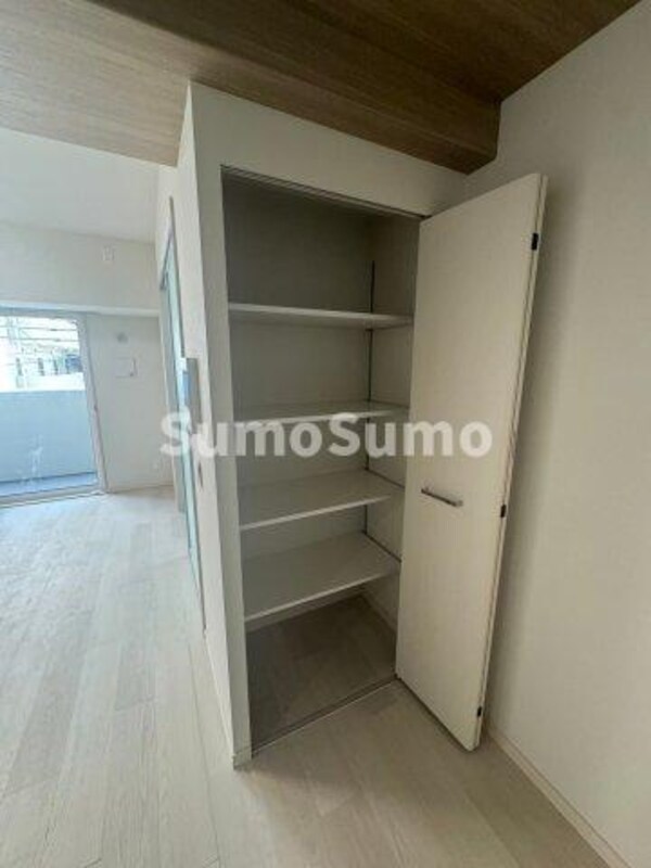 収納(便利な収納スペースです)