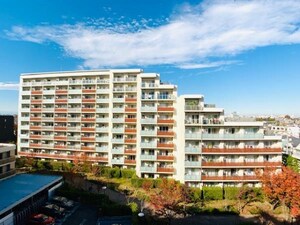 Brillia ist 三軒茶屋 ブラッサムテラス外観写真