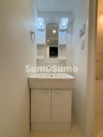 物件内観写真12　(スペースが確保できる洗面所です)