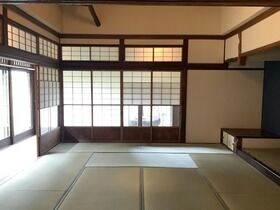 物件内観写真5　(使い勝手のいい寝室です)