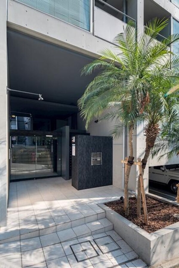 エントランス( )