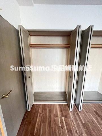 物件内観写真14　(便利な収納スペースです)