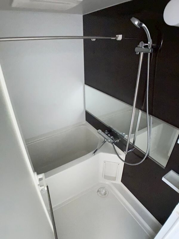 物件内観写真9　(日々の暮らしに欠かせないお風呂です)