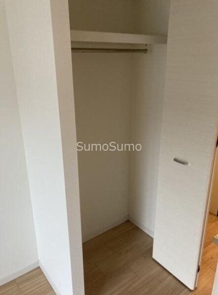 物件内観写真12　(収納スペース豊富です)