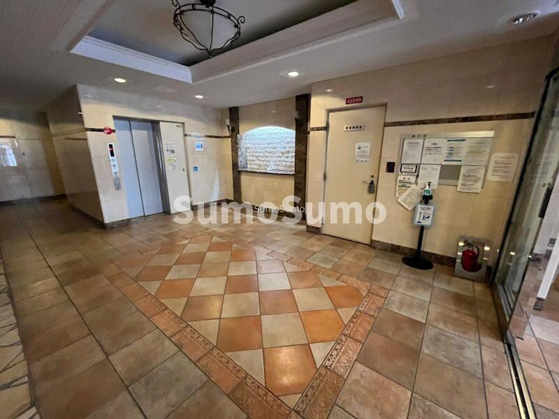 物件外観写真3　(ロビーです)