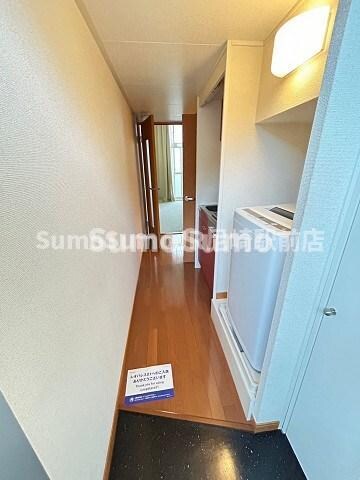 物件内観写真4　(シンプルで使いやすい玄関です)