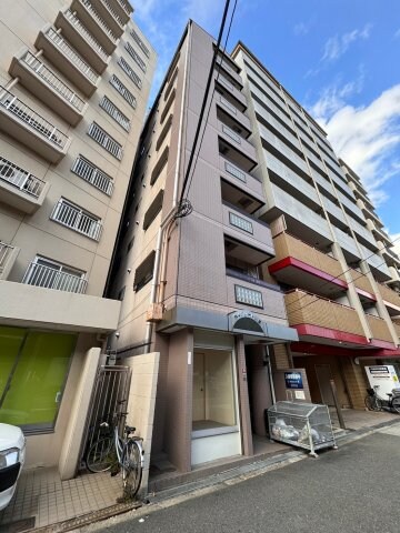 物件外観写真1　(きれいな外観です)