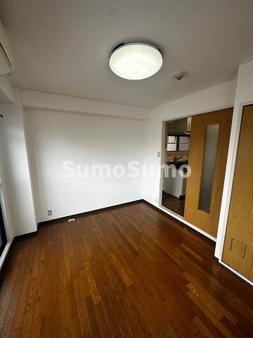 物件内観写真7　(ゆったり過ごせる居間です)