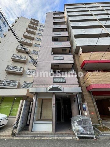 物件外観写真5　(外観は落ち着いています)