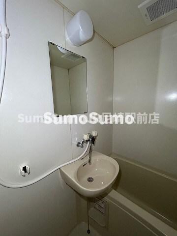 物件内観写真9　(忙しい朝には欠かせない洗面所です)