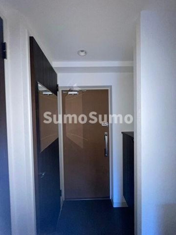 玄関(収納もある玄関です)