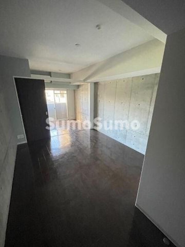 居室(おしゃれな居間です)