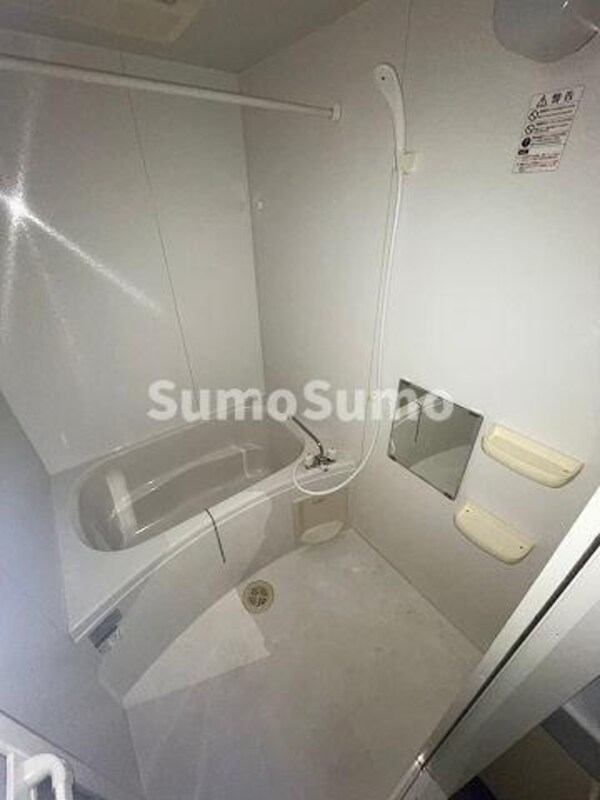 浴室(きれいなお風呂です)