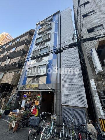 物件外観写真1　(外観もきれいです)