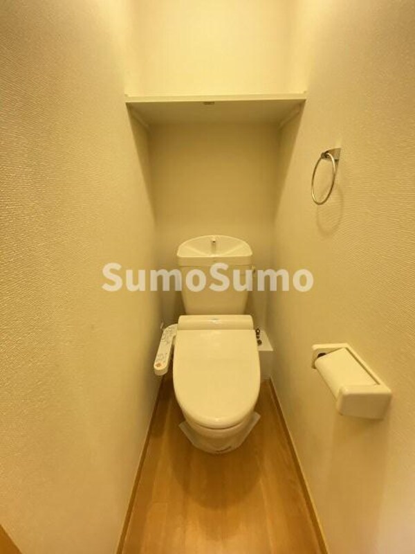トイレ(コンパクトで使いやすいトイレです)
