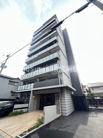 物件外観写真1　(おしゃれな外観です)